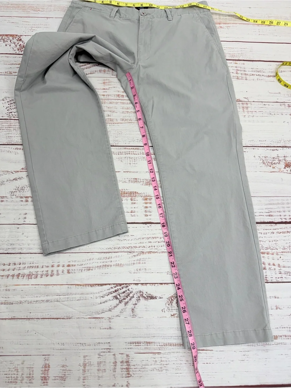Untuckit Men’s size 34 St. Clair Relaxed Gray Chino Pants